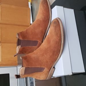 Handsome Brown Suede Chelsea boots